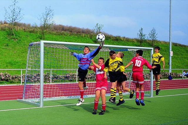 Nät till fotbollsmål 5,0 x 2,0 (0,9/2,0 m)